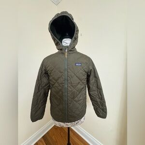 Patagonia Boy’s Diamond quilted bomber hoody jacket size Medium (10)